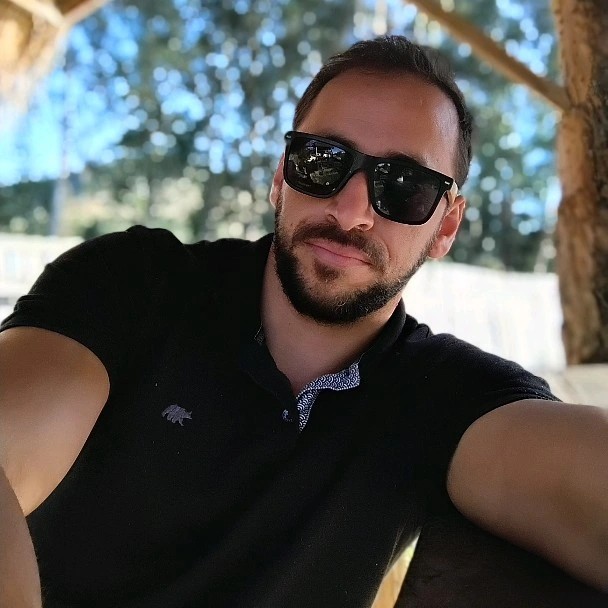 Professor Rafael Dias